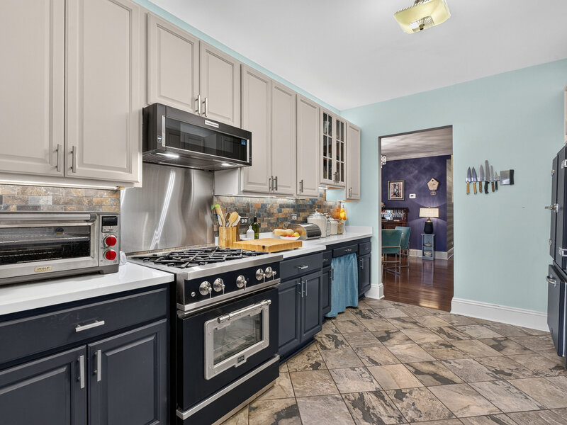 1252 W Winona Street Chicago IL 60640