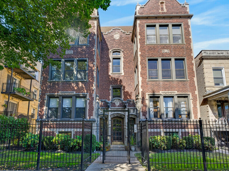 1252 W Winona Street Chicago IL 60640