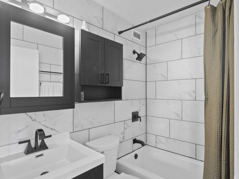 3900 N Lake Shore Drive Chicago IL 60613