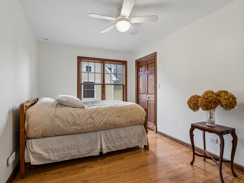 6883 W Hobart Avenue Chicago IL 60631