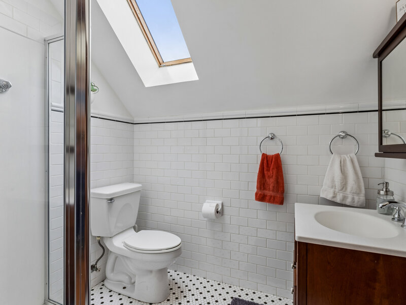 6883 W Hobart Avenue Chicago IL 60631