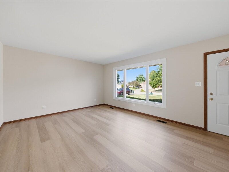 10 Suffield Drive Downers Grove IL 60516
