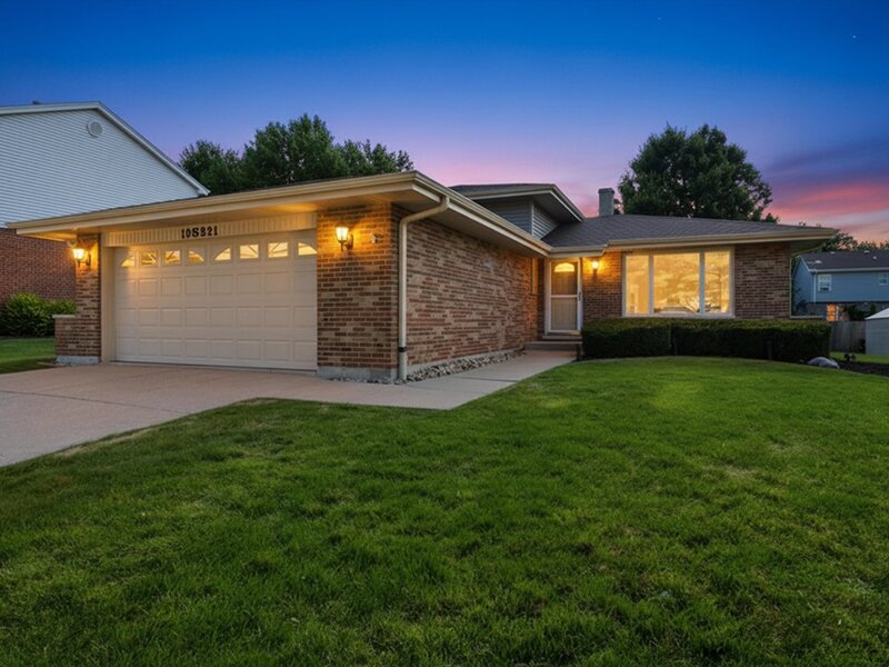 10 Suffield Drive Downers Grove IL 60516