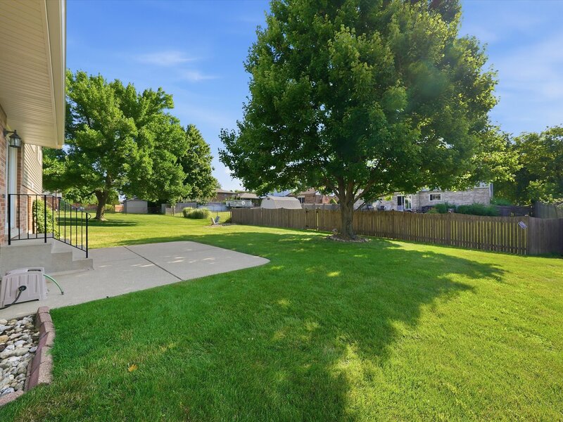 10 Suffield Drive Downers Grove IL 60516