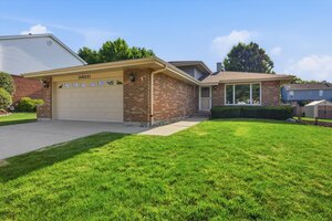 Photo of 10 Suffield Drive Downers Grove IL 60516