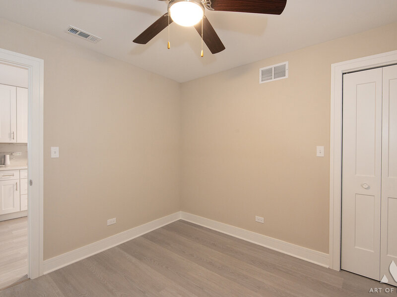 16973 Jodave Avenue Hazel Crest IL 60429