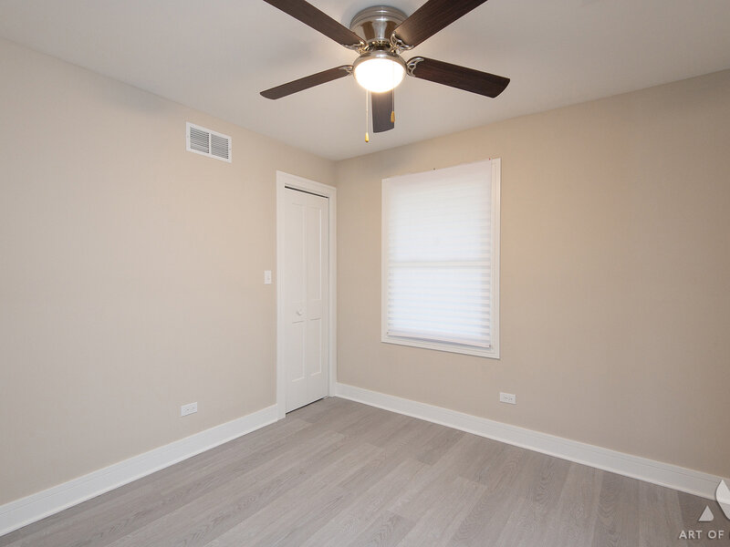 16973 Jodave Avenue Hazel Crest IL 60429