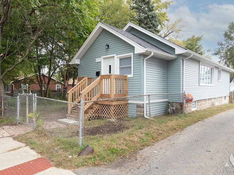 16973 Jodave Avenue Hazel Crest IL 60429