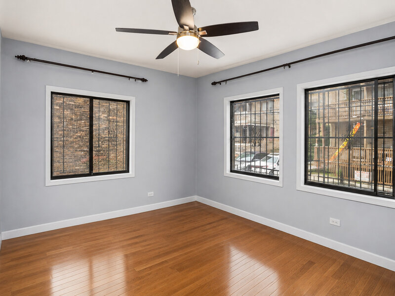 810 W Lakeside Place Chicago IL 60640
