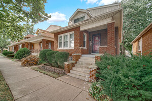 Photo of 7644 S Lafayette Avenue Chicago IL 60620