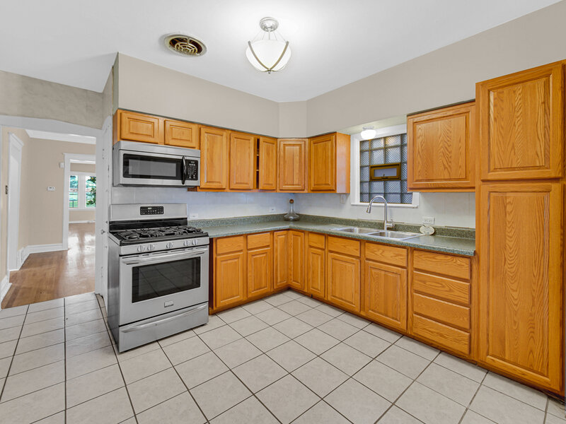 7644 S Lafayette Avenue Chicago IL 60620