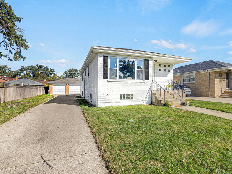 9120 26th Place Brookfield IL 60513