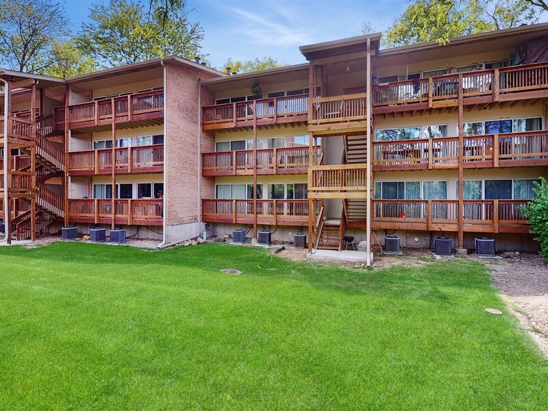 5880 Forest View Road Lisle IL 60532