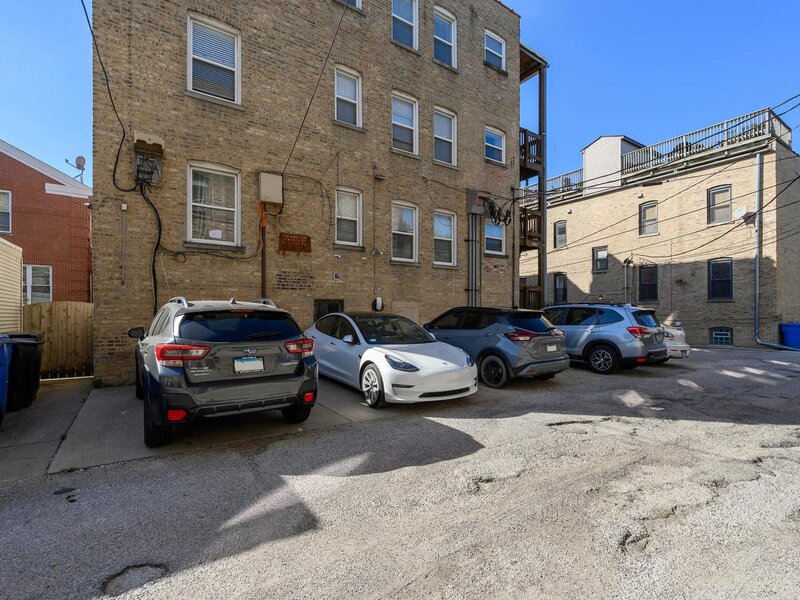 4445 N Paulina Street Chicago IL 60640