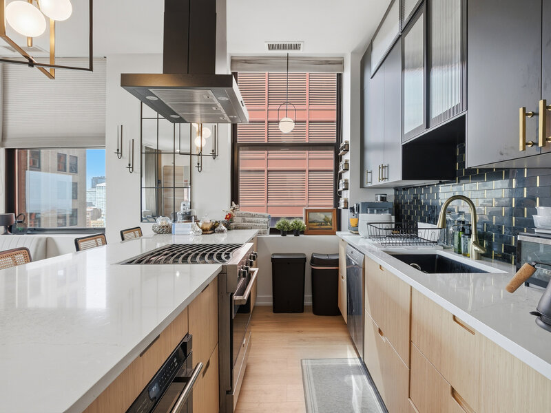 330 S Michigan Avenue Chicago IL 60604