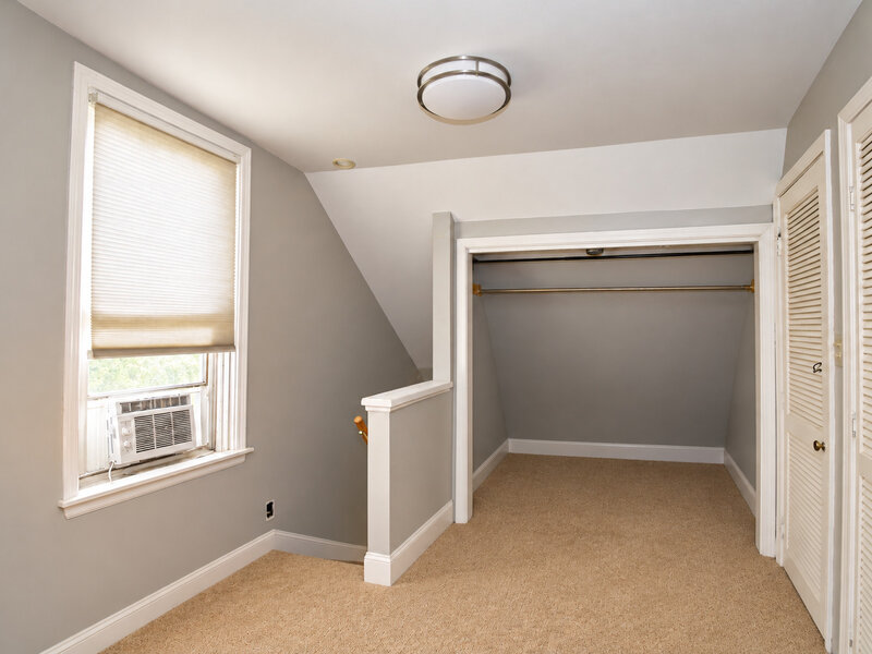 113 S Oakwood Avenue West Chicago IL 60185