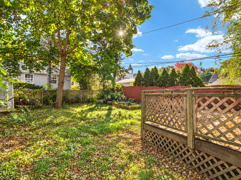 113 S Oakwood Avenue West Chicago IL 60185