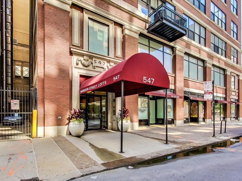 547 S Clark Street Chicago IL 60605