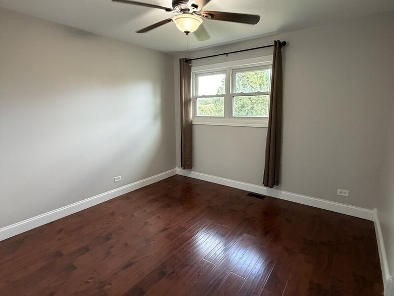 15524 Lorel Avenue Oak Forest IL 60452