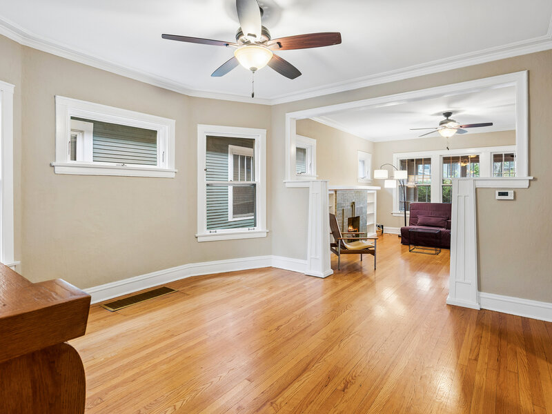 3335 W Eastwood Avenue Chicago IL 60625