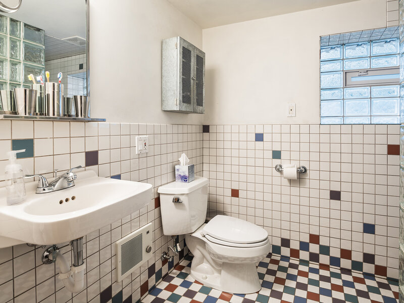 3335 W Eastwood Avenue Chicago IL 60625