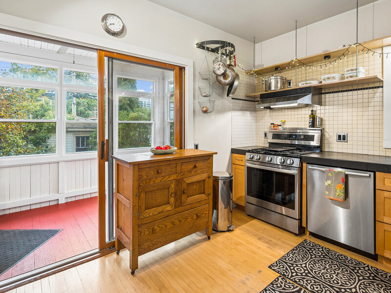 3335 W Eastwood Avenue Chicago IL 60625