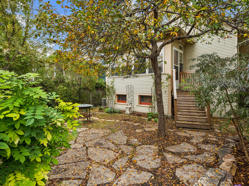 3335 W Eastwood Avenue Chicago IL 60625
