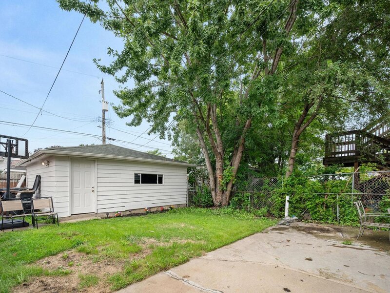 5630 S Albany Avenue Chicago IL 60629
