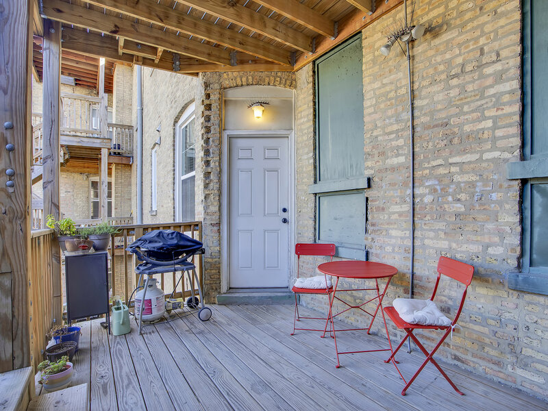 2006 N Spaulding Avenue Chicago IL 60647