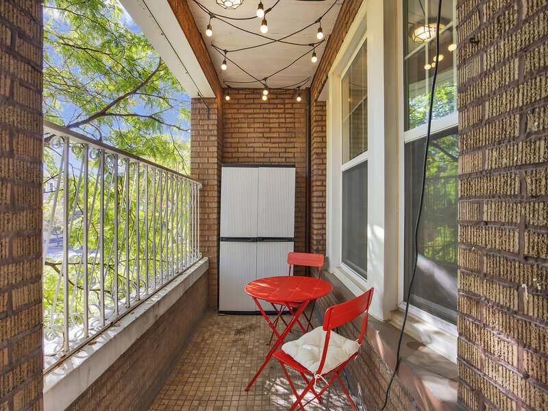 2006 N Spaulding Avenue Chicago IL 60647