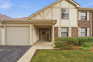 Photo of 1134 Hawthorne Court Wheeling IL 60090
