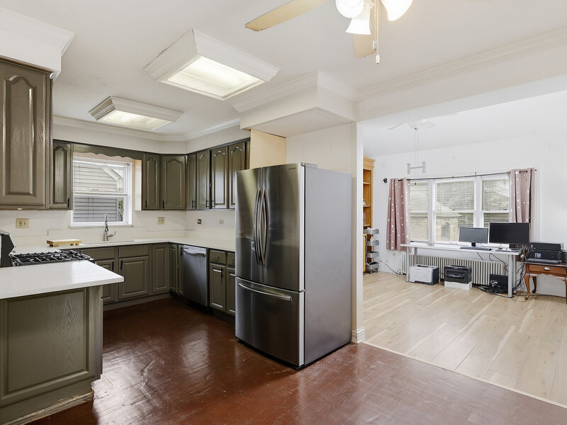 9427 S Saint Louis Avenue Evergreen Park IL 60805