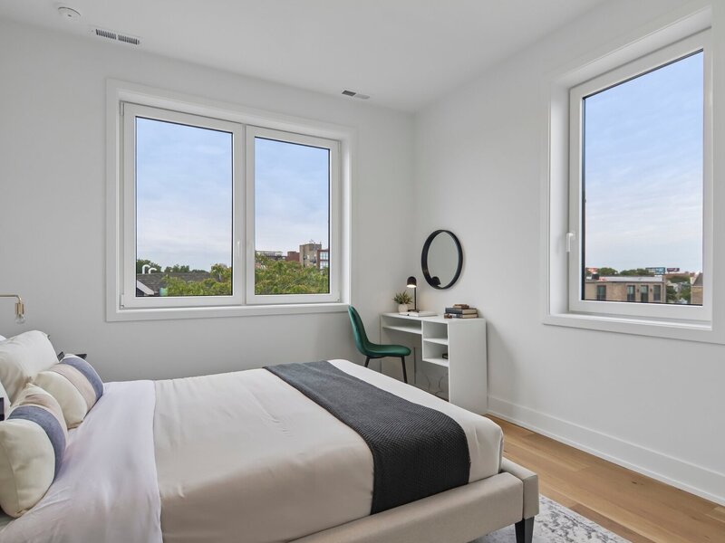 1656 N Bosworth Avenue Chicago IL 60642