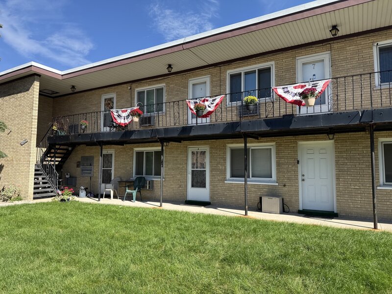 5429 S Massasoit Avenue Chicago IL 60638