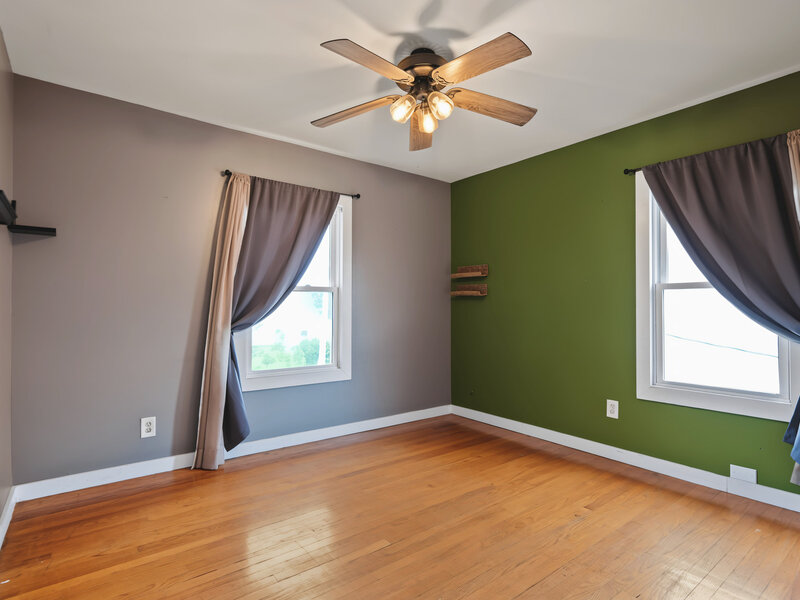 1554 W High Street Davenport IA 52804