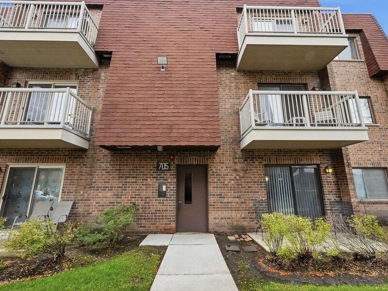 705 W Central Road Mount Prospect IL 60056