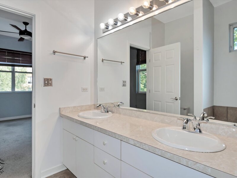 946 W Fry Street Chicago IL 60622