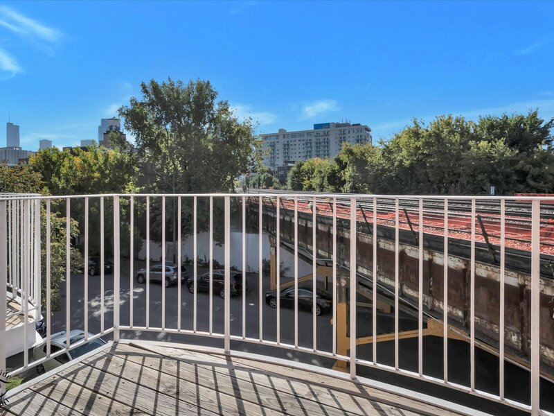 946 W Fry Street Chicago IL 60622
