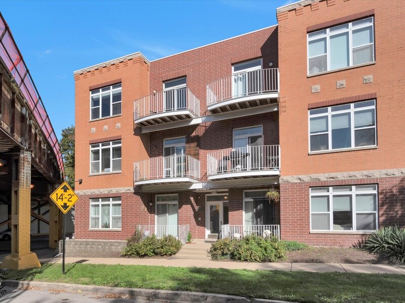 946 W Fry Street Chicago IL 60622