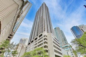 Photo of 30 E Huron Street Chicago IL 60611 Unit 4008