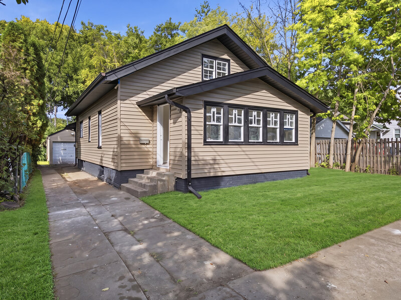 918 21st Avenue Rockford IL 61104