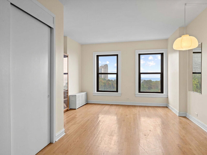5300 S Shore Drive Chicago IL 60615