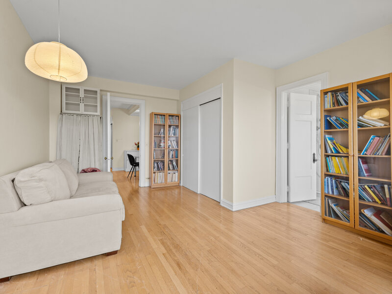 5300 S Shore Drive Chicago IL 60615
