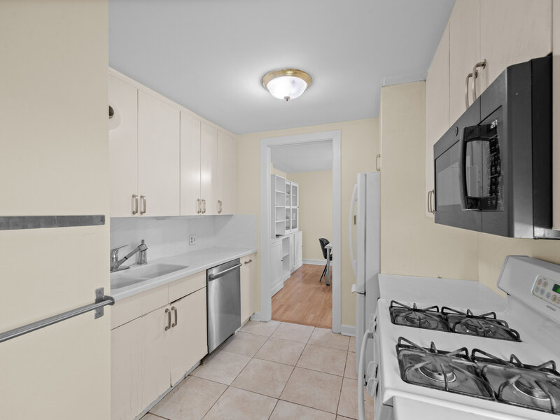 5300 S Shore Drive Chicago IL 60615
