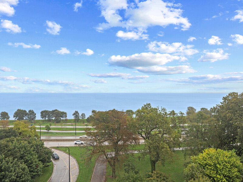 5300 S Shore Drive Chicago IL 60615