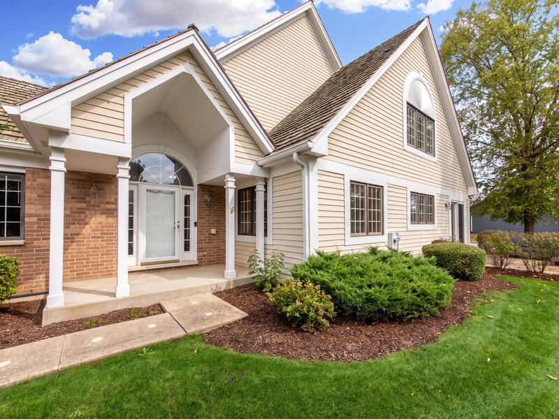 820 Braeman Court Libertyville IL 60048