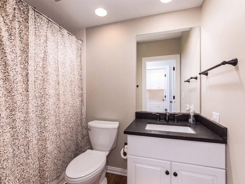 820 Braeman Court Libertyville IL 60048