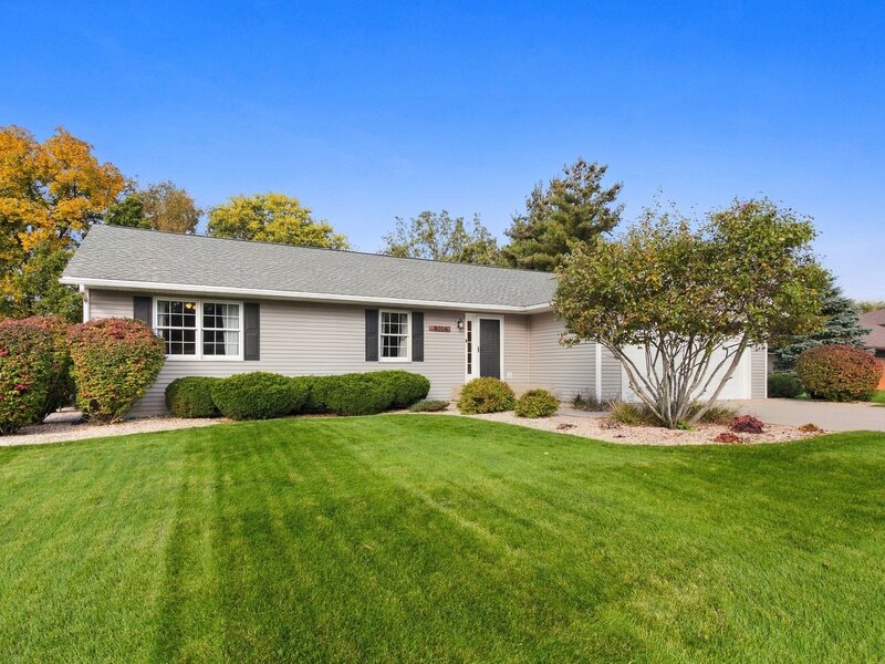 8704 Sunset Drive Byron IL 61010