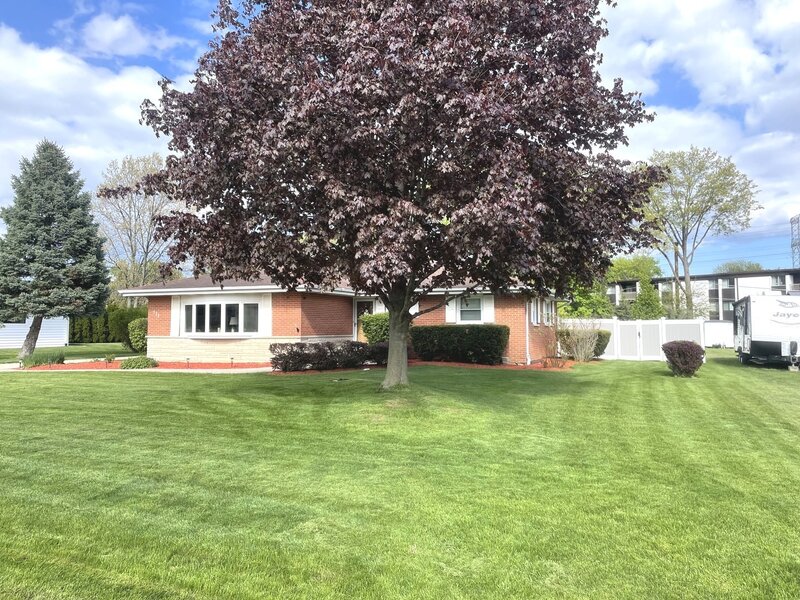 533 Woodview Avenue Elk Grove Village IL 60007