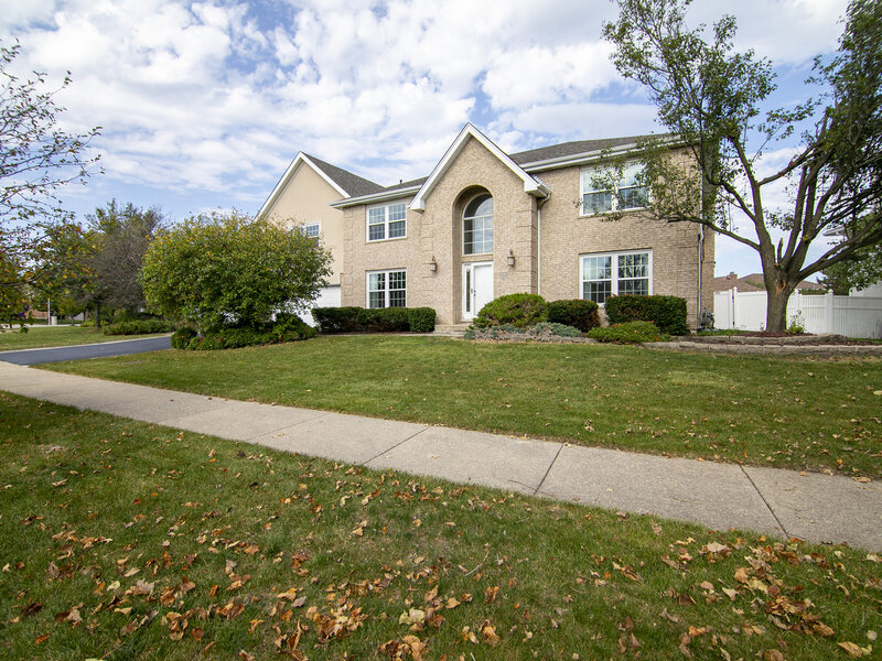 8930 Golden Pheasant Drive Tinley Park IL 60487